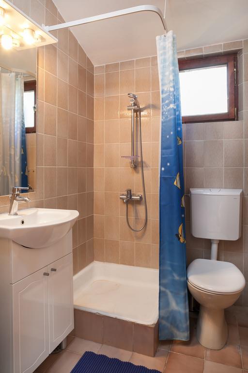 Apartamento Kornelija 2 Podgora Habitación foto