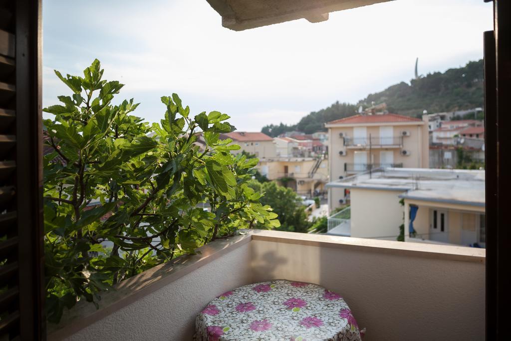 Apartamento Kornelija 2 Podgora Habitación foto