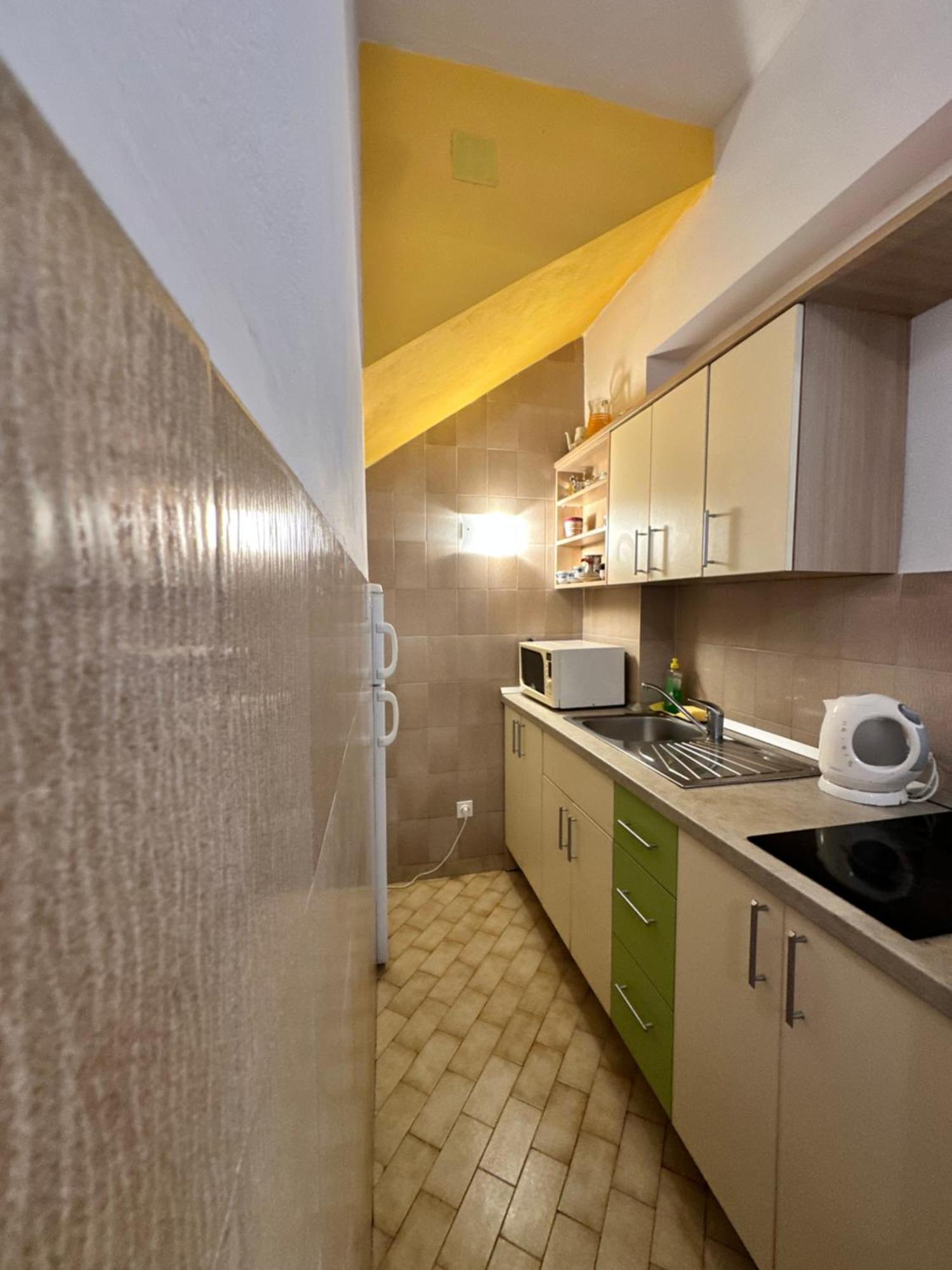 Apartamento Kornelija 2 Podgora Exterior foto