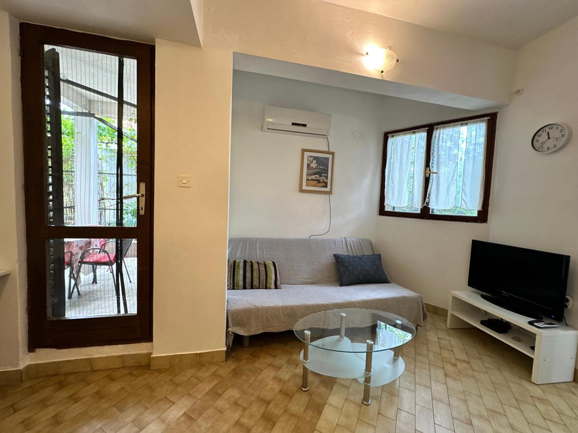 Apartamento Kornelija 2 Podgora Exterior foto