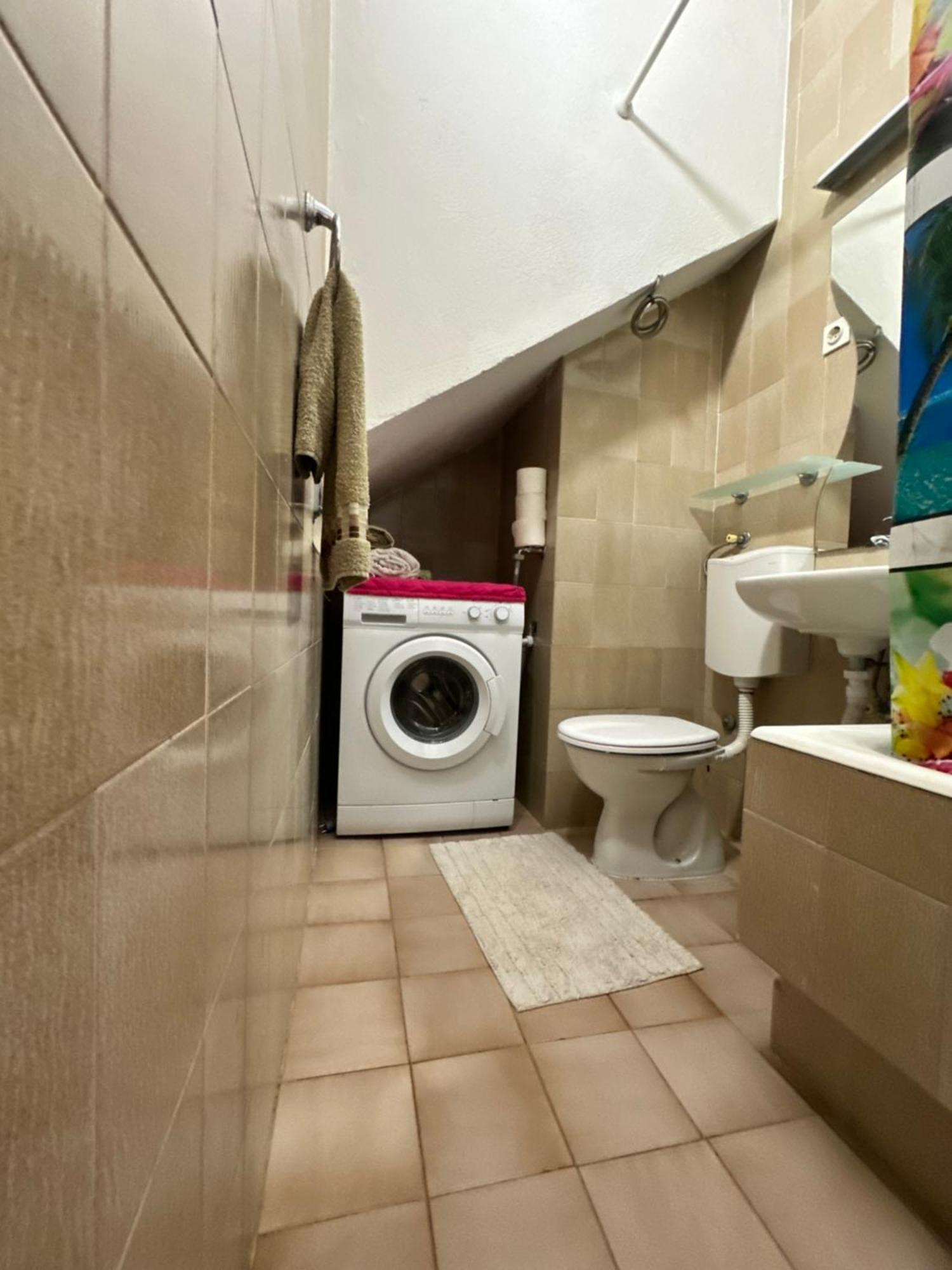Apartamento Kornelija 2 Podgora Exterior foto