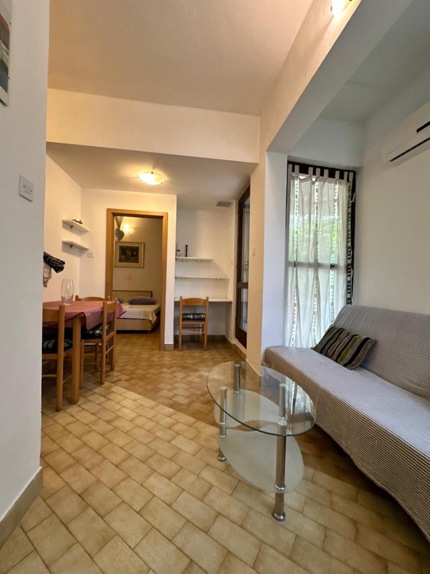 Apartamento Kornelija 2 Podgora Exterior foto