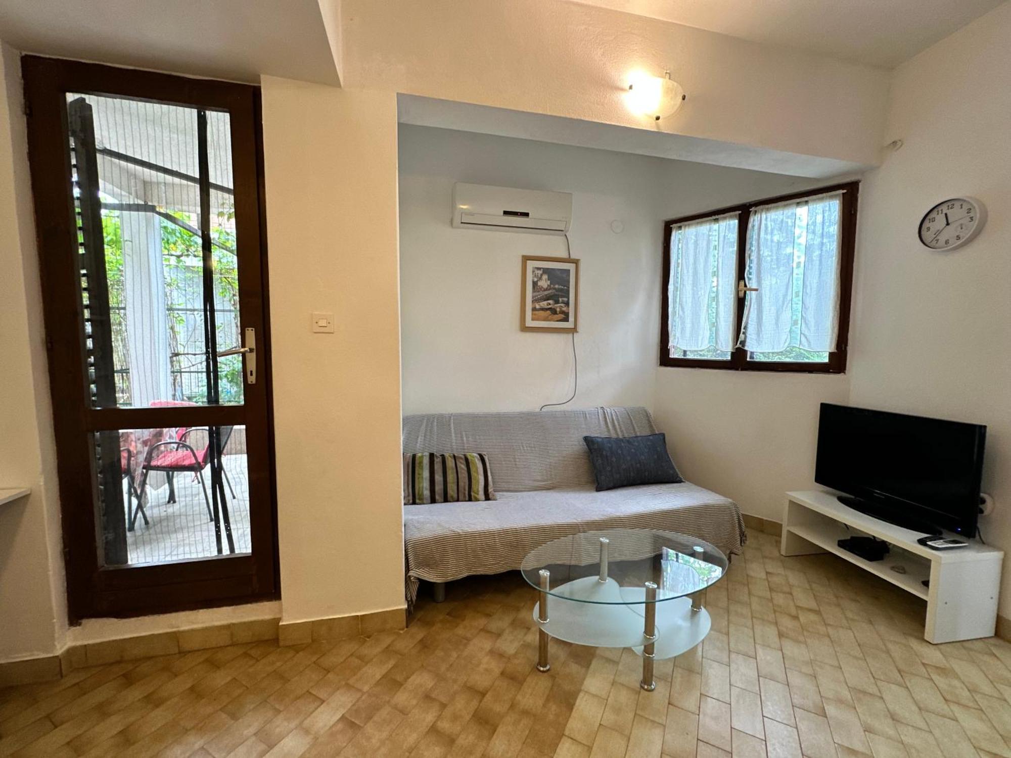 Apartamento Kornelija 2 Podgora Exterior foto