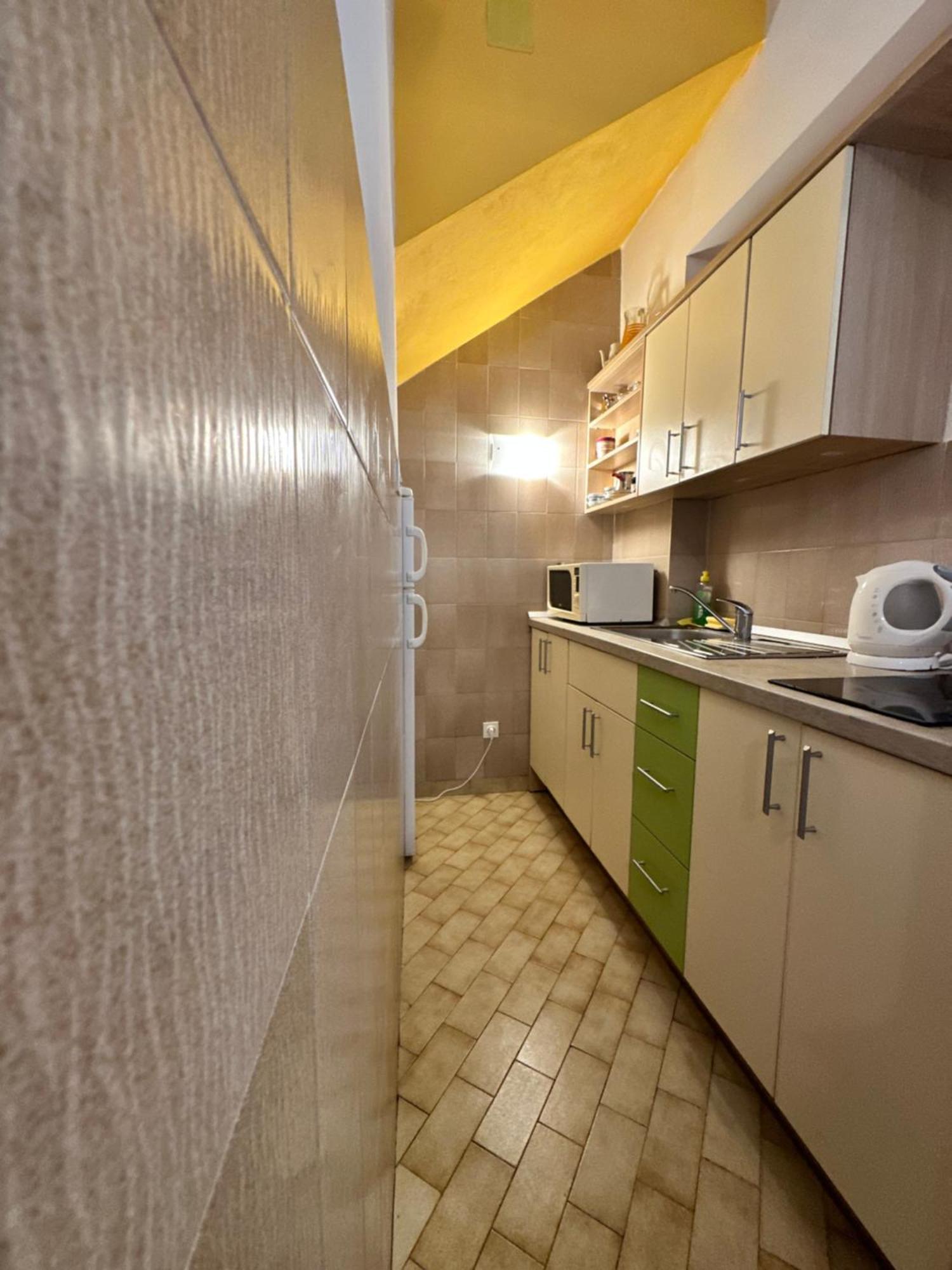 Apartamento Kornelija 2 Podgora Exterior foto
